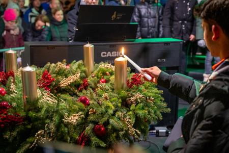 V Kamniku zasijale novoletne lučke (7)